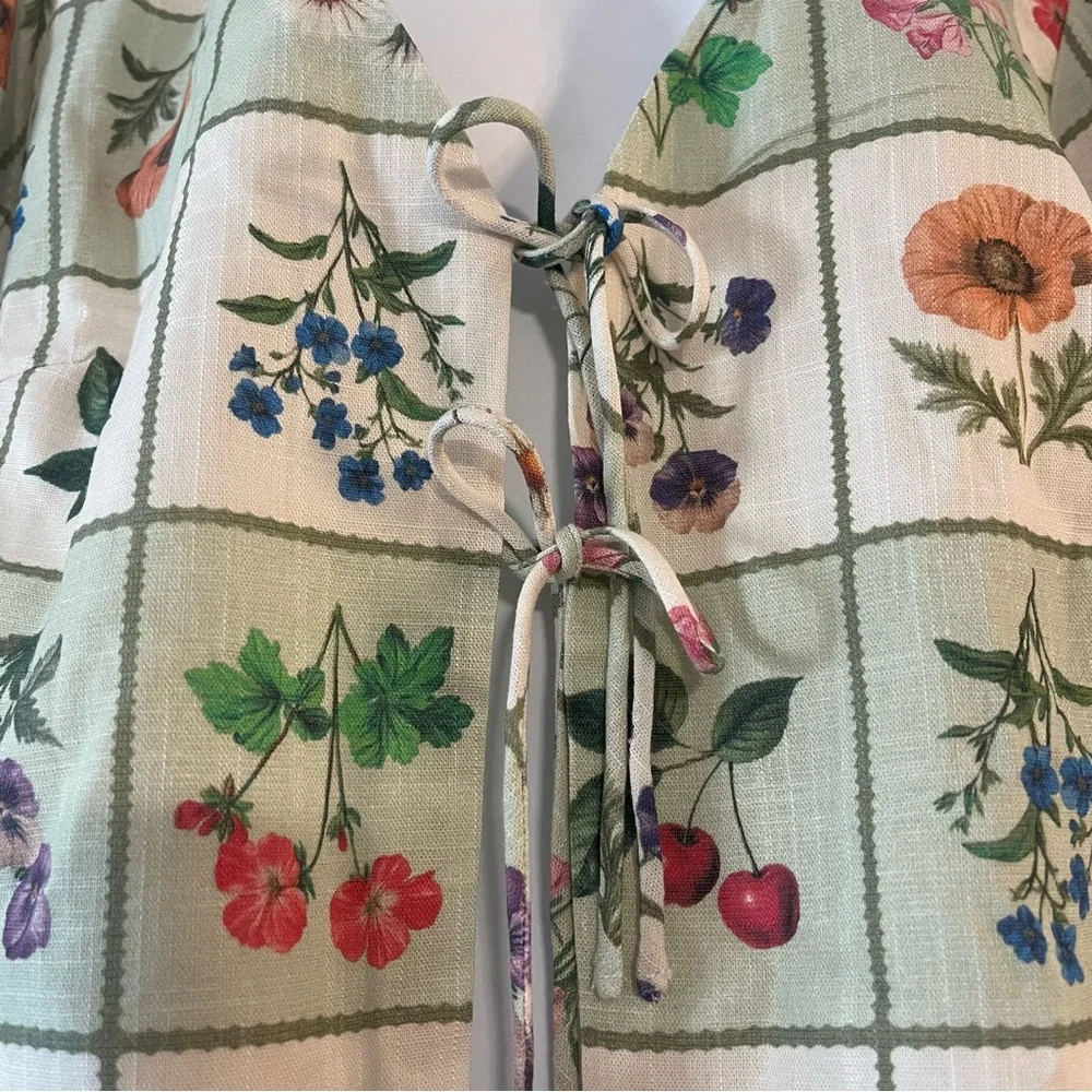 Petal & Pup Asta Tie Front Top in Flower Market - Picture 6 of 8